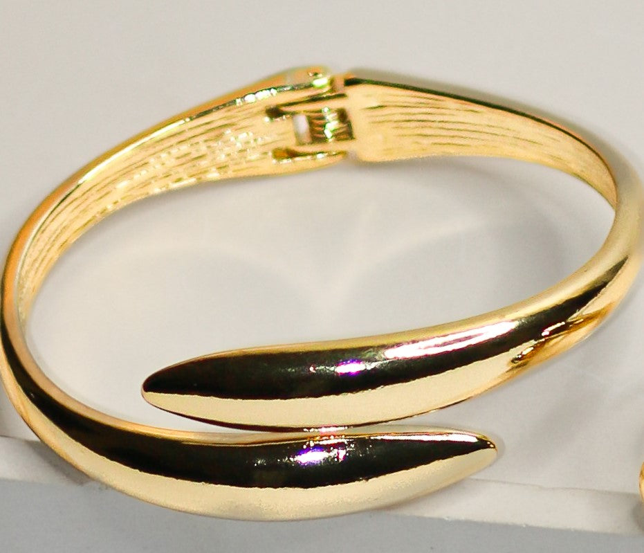 Gold Geometric Shape Alloy Bangle