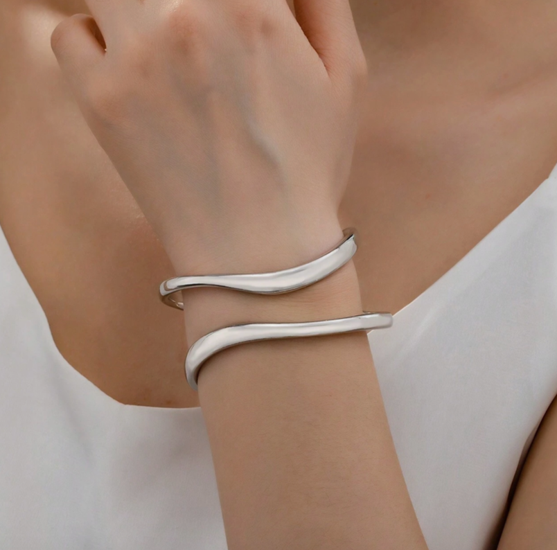 Bold Alloy Bangle