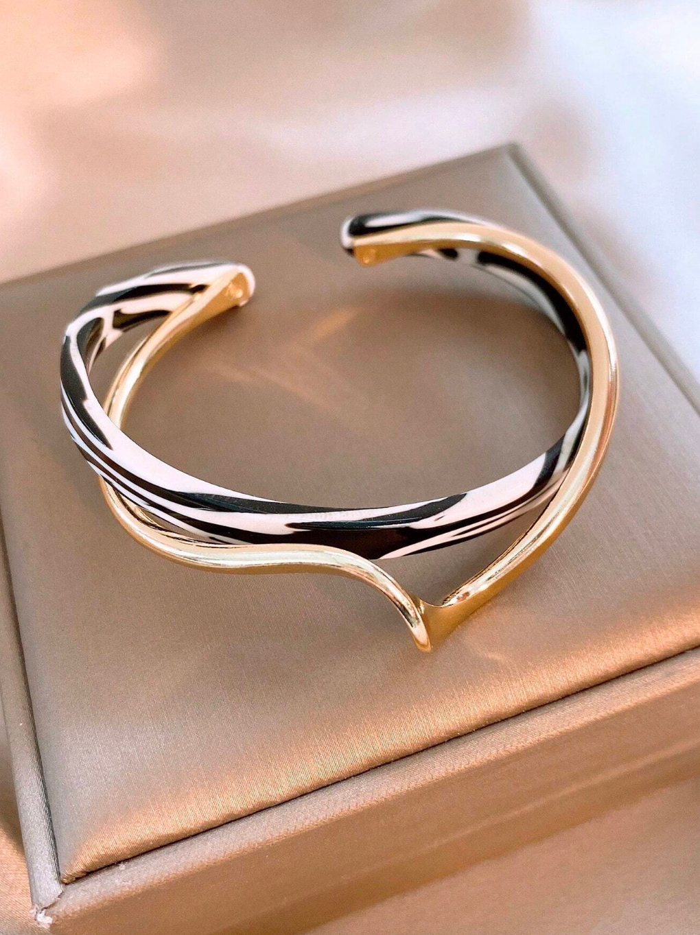 Sheet Metal Curved Bangle