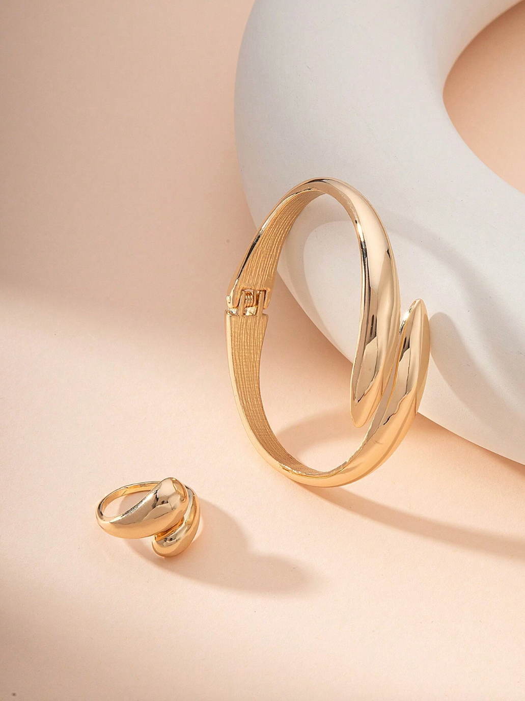 Gold Alloy Bangle & Ring Set