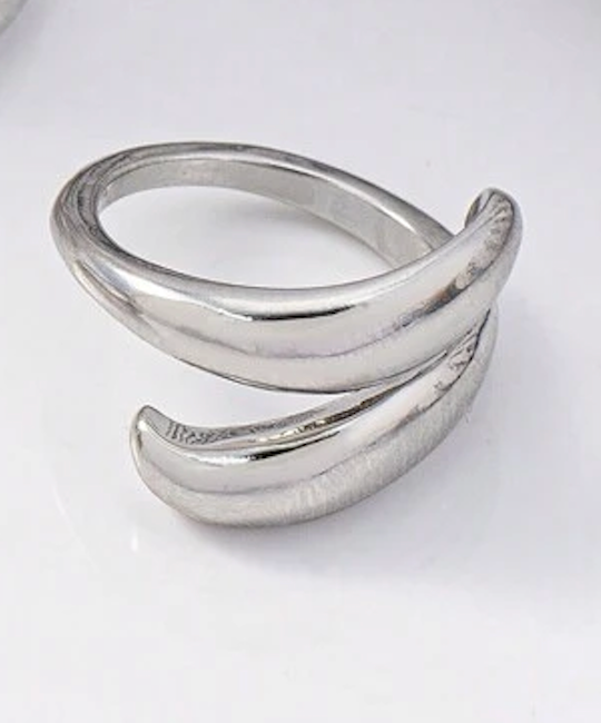 Drop shaped Silver Ring